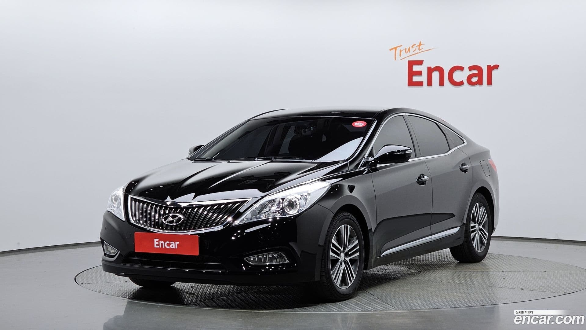 Main__Slider__Photo:Grandeur Hyundai 2013.11-0
