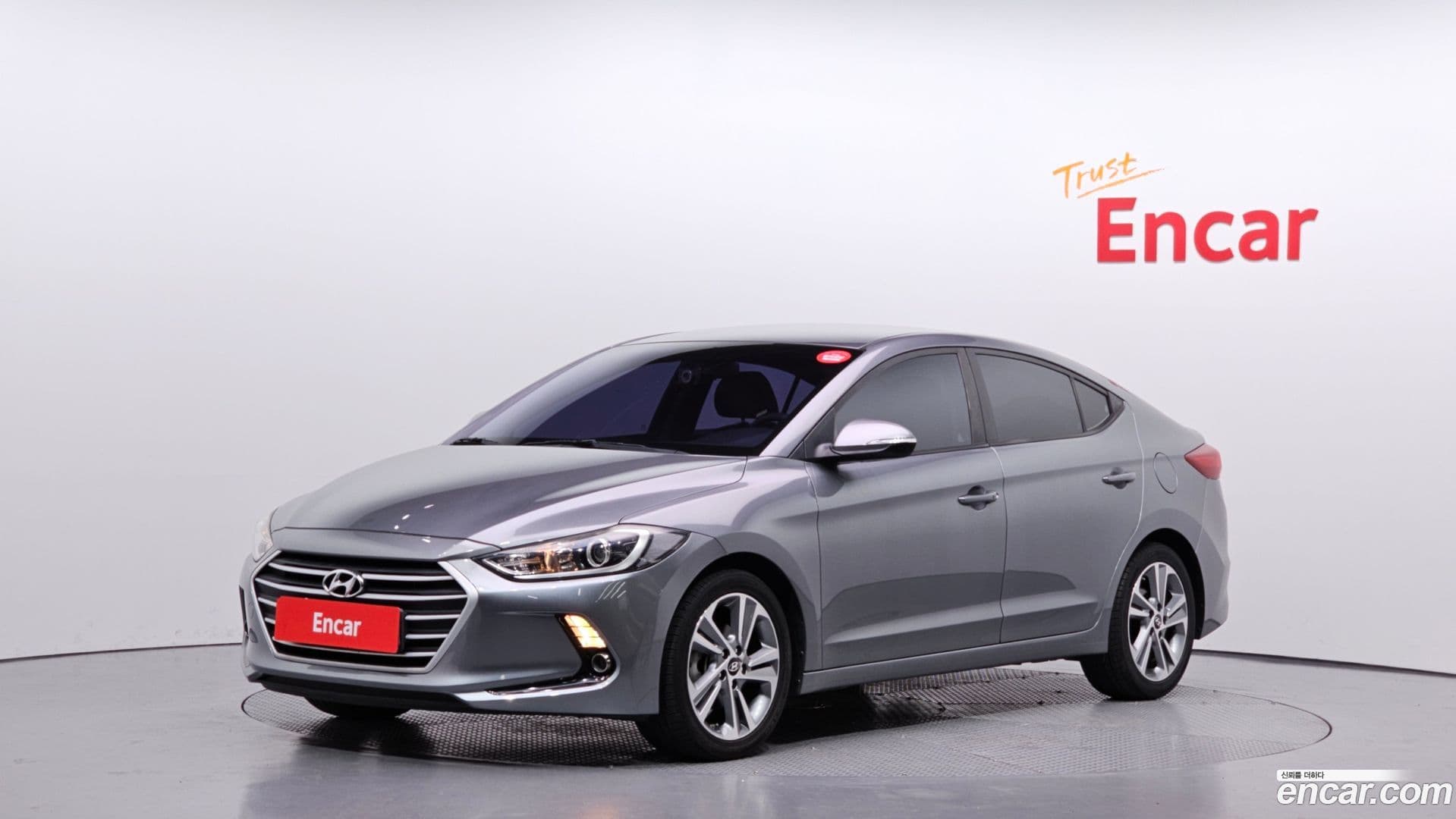 Main__Slider__Photo:AVANTE Hyundai 2018.0-0