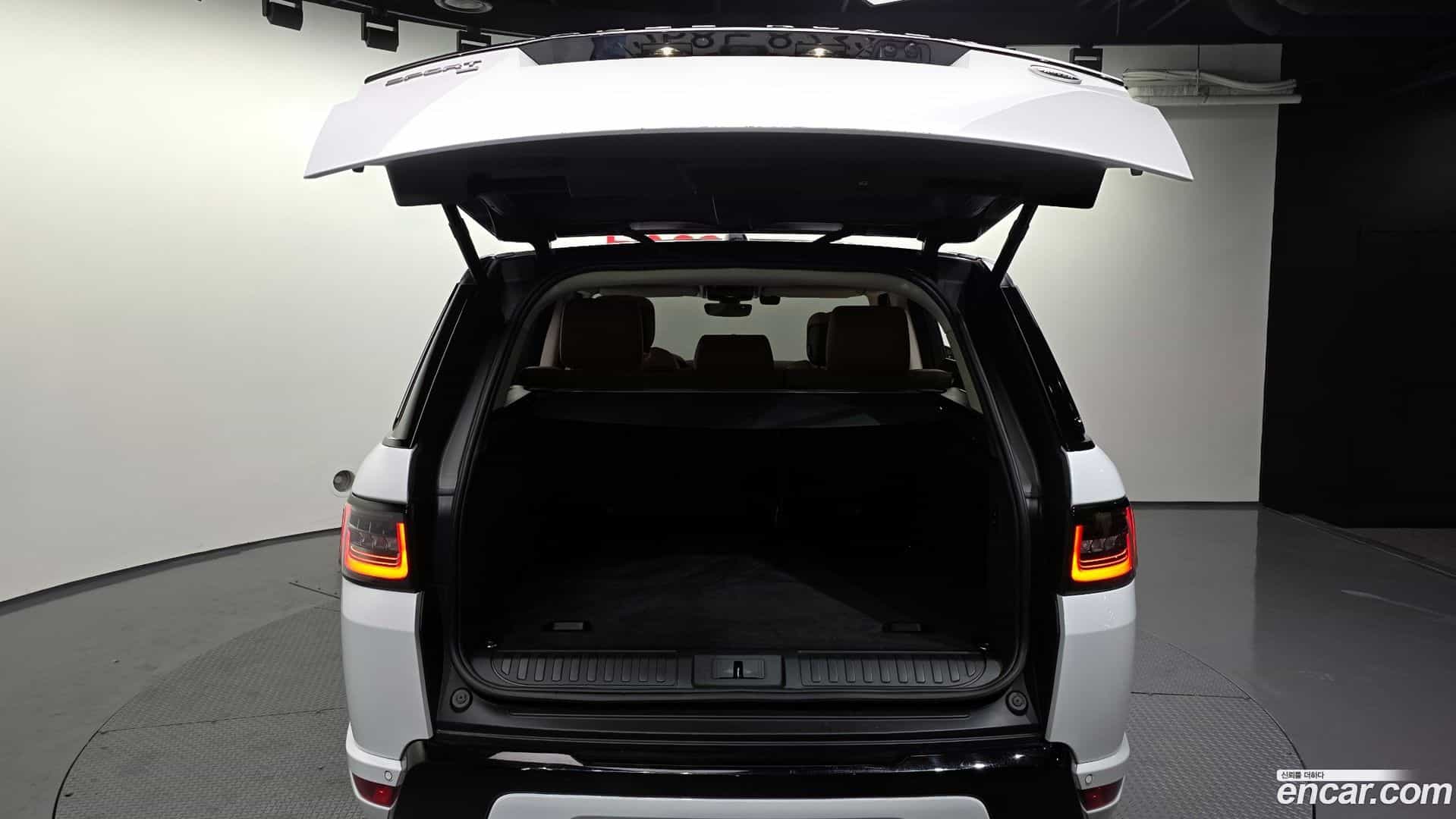 Range Rover Sport Land Rover 2021.6-OPTION-024