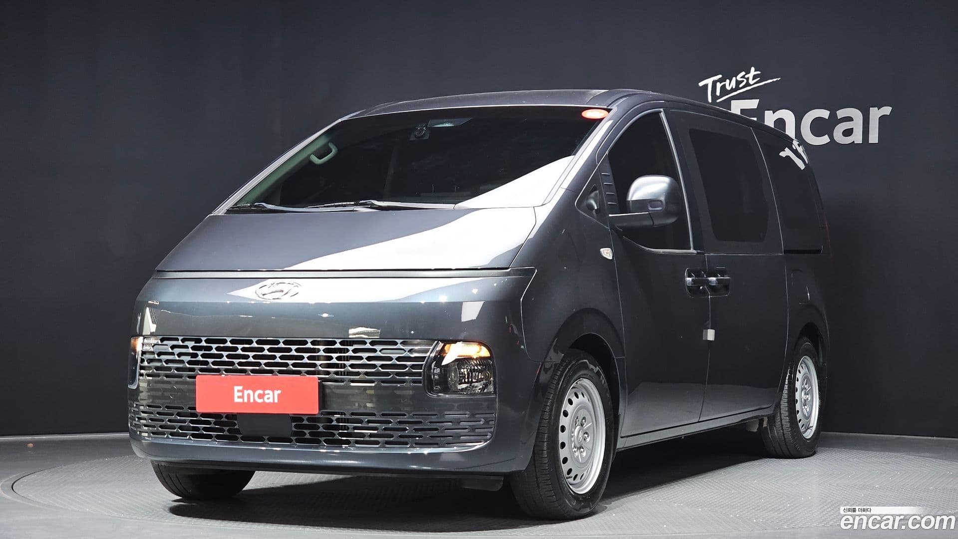 Main__Slider__Photo:Staria Hyundai 2021.8-0