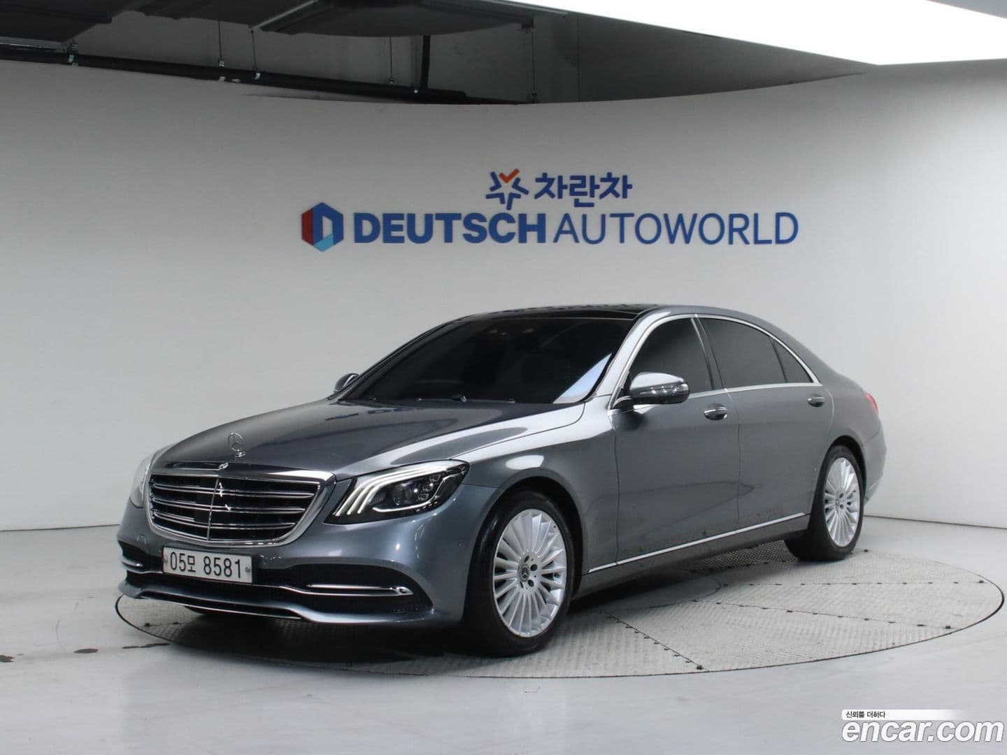 Main__Slider__Photo:S-Class Mercedes-Benz 2019.3-0