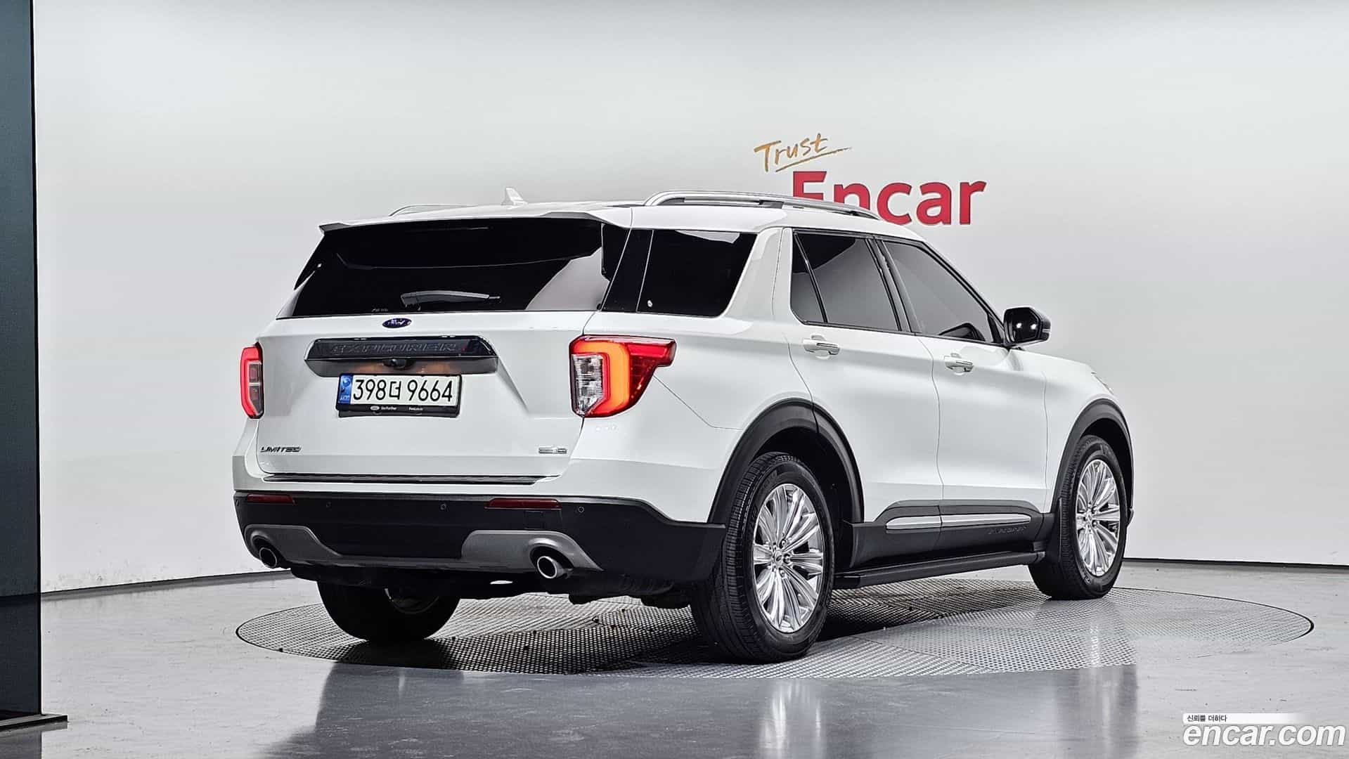Explorer Ford 2020.11-OUTER-002