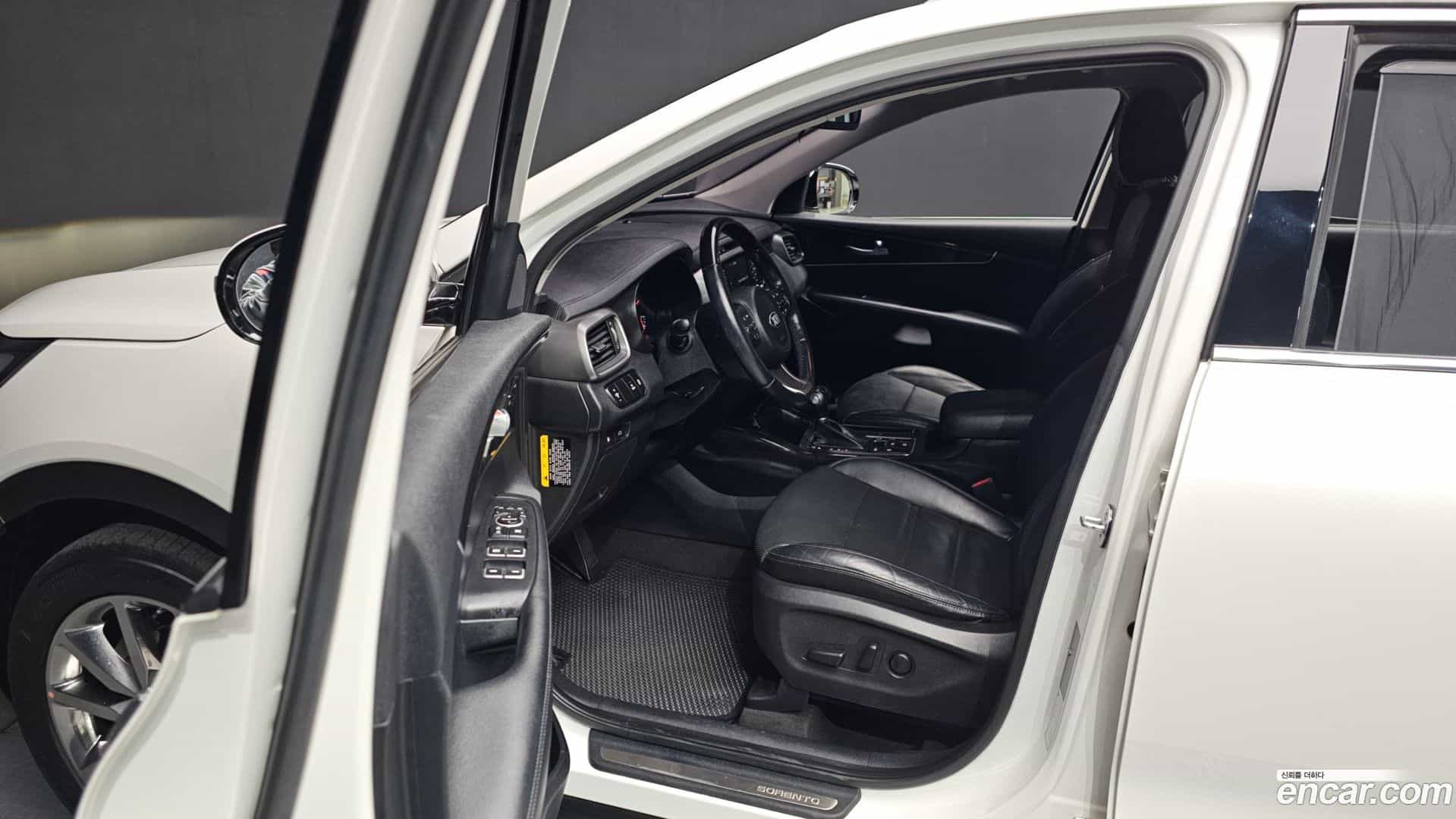 Sorento Kia 2015.0-INNER-010