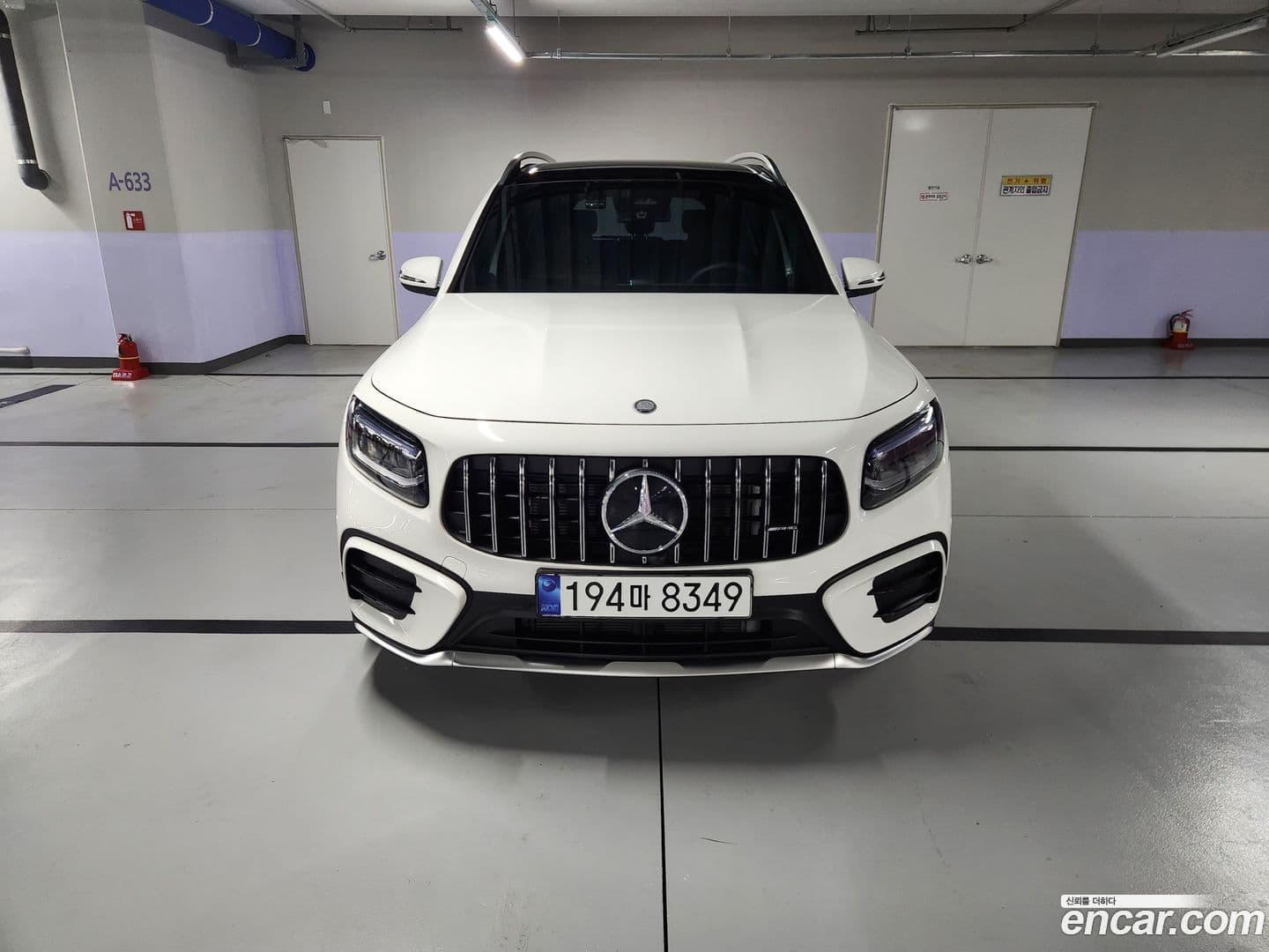Main__Slider__Photo:GLB-Class Mercedes-Benz 2025.2-0