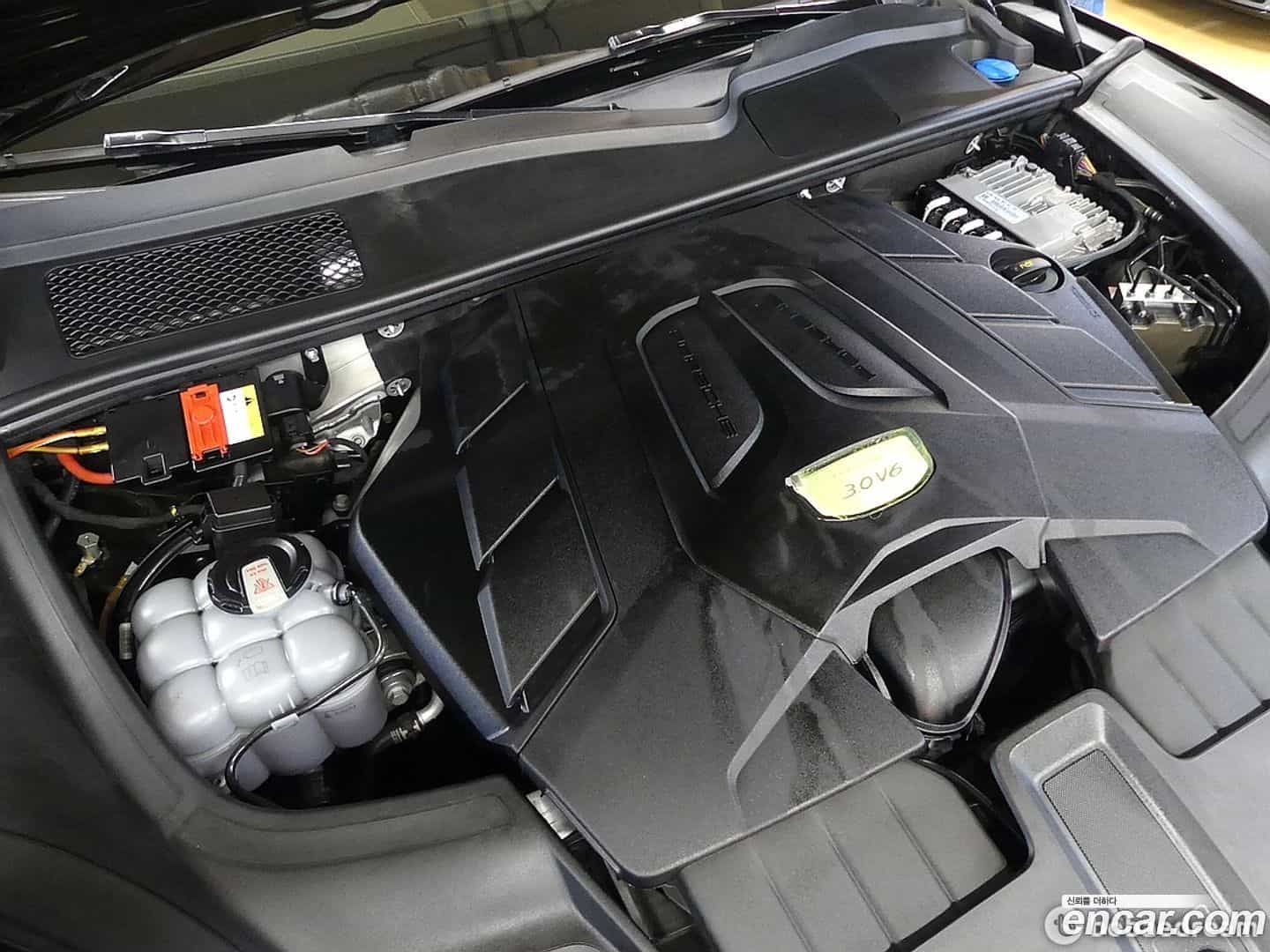 Cayenne Porsche 2021.2-INNER-006