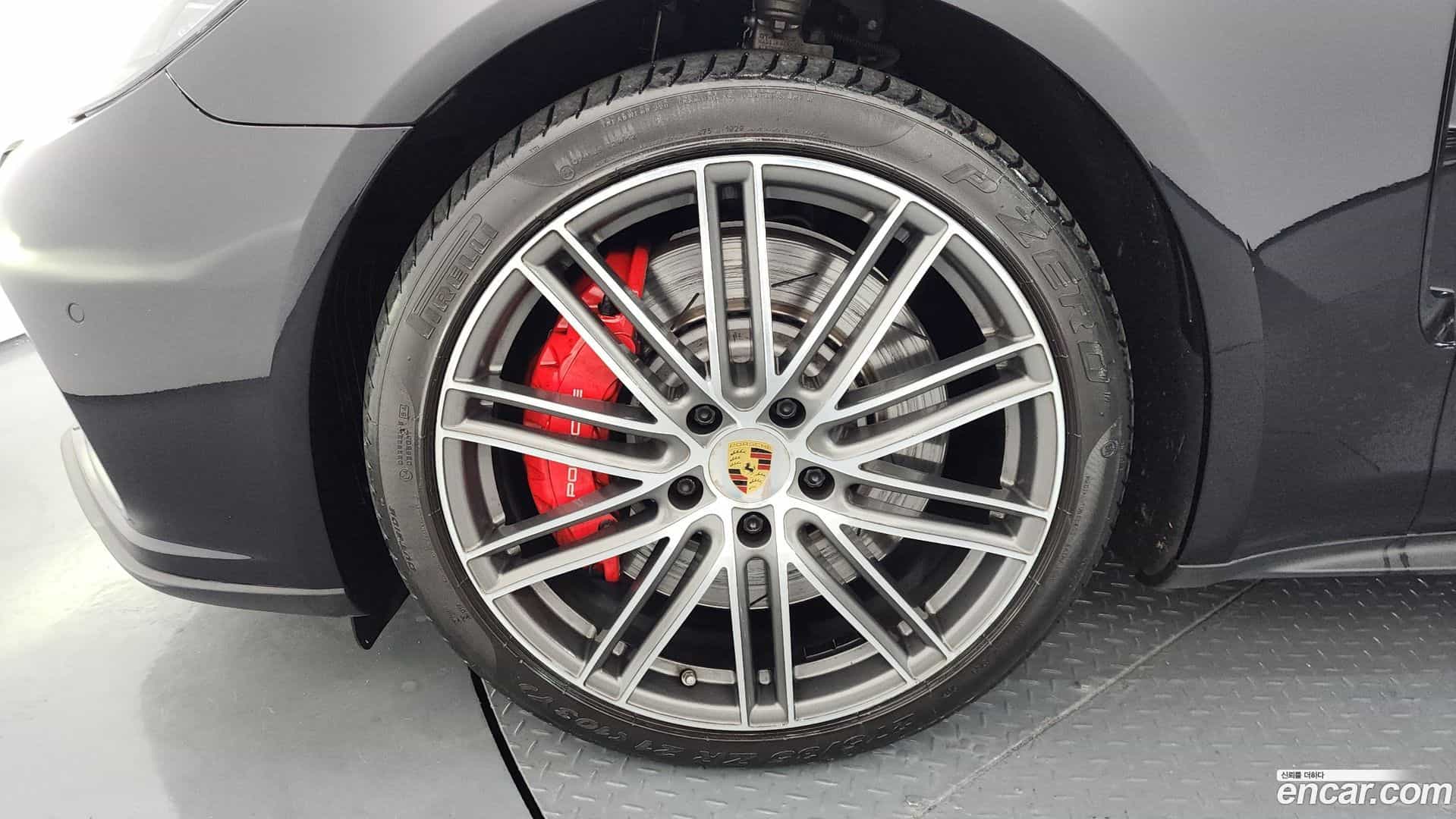 Panamera Porsche 2020.3-OUTER-005
