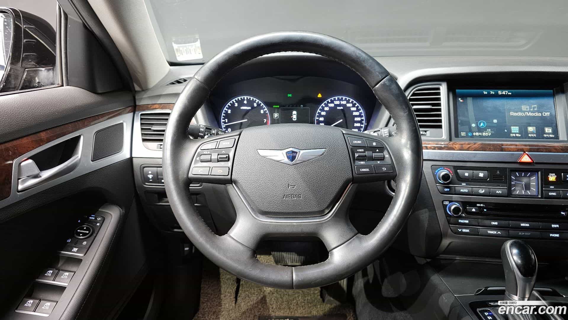 Genesis Hyundai 2016.0-OPTION-017