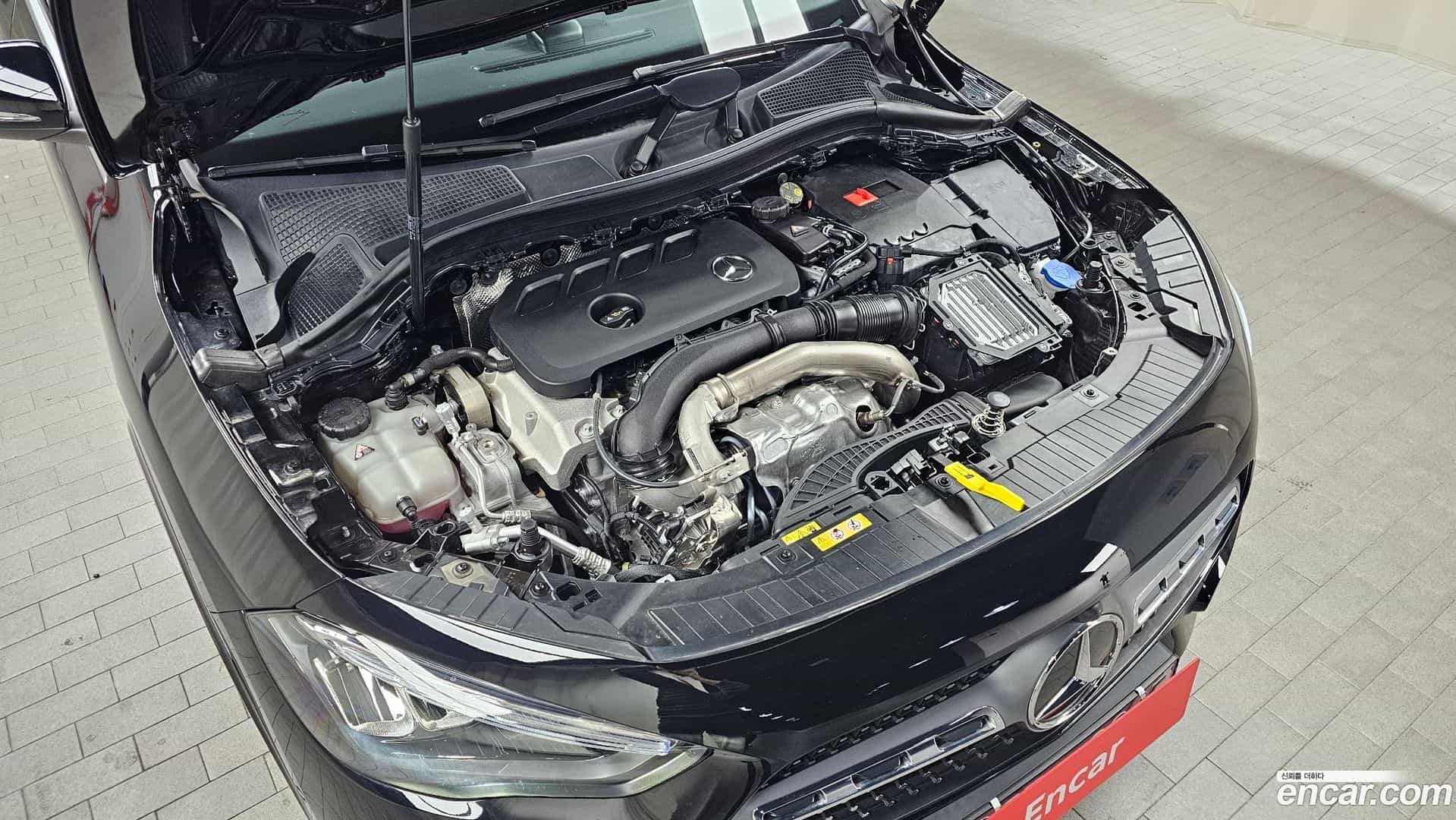 GLA-Class Mercedes-Benz 2025.4-INNER-006