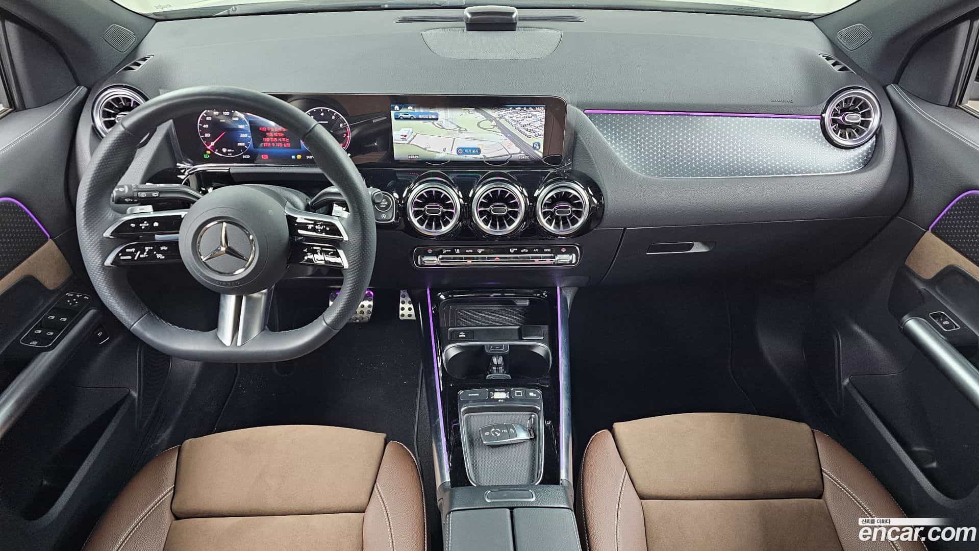 GLA-Class Mercedes-Benz 2025.4-INNER-007