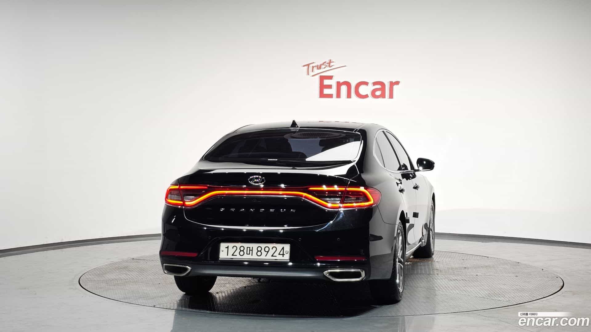Grandeur Hyundai 2018.0-OUTER-004