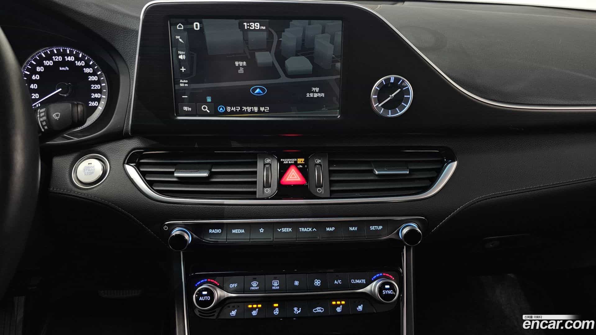 Grandeur Hyundai 2018.0-OPTION-018