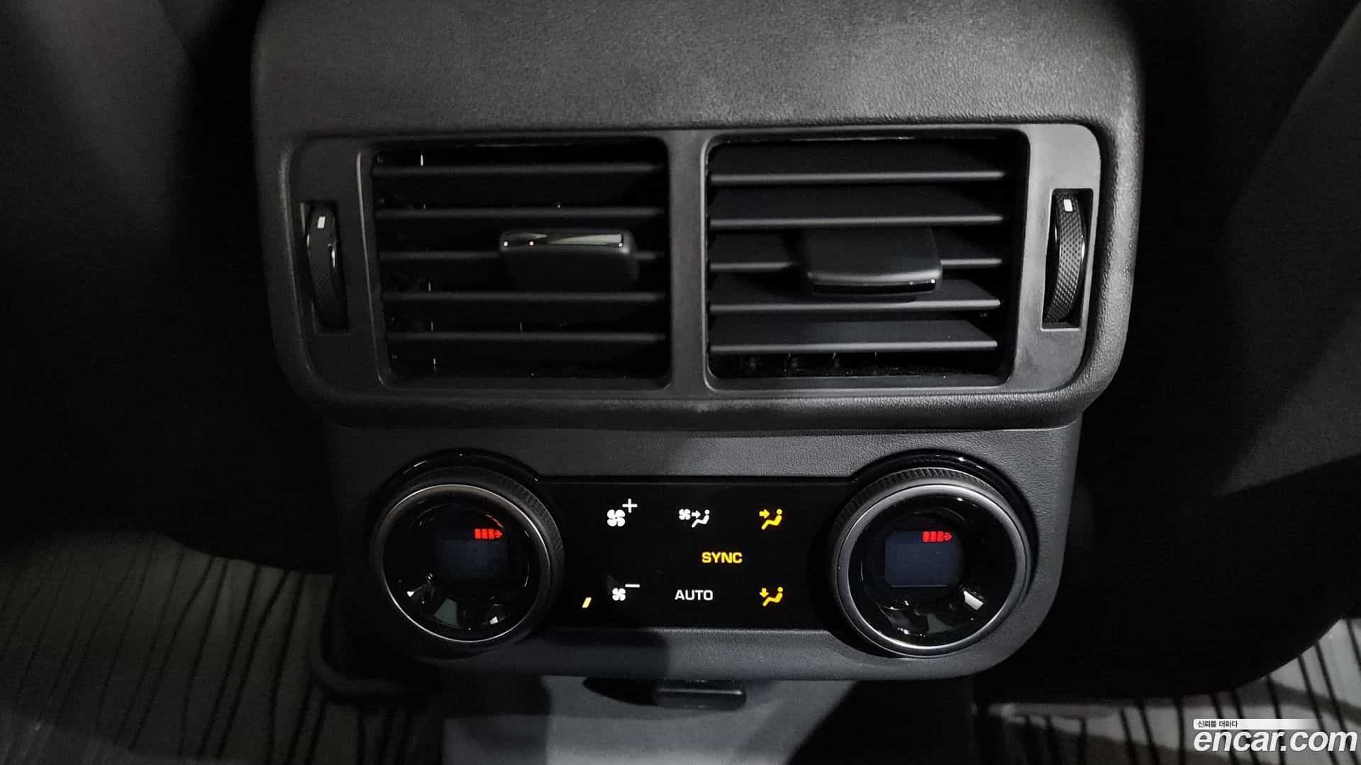 Range Rover Velar Land Rover 2025.3-OPTION-023