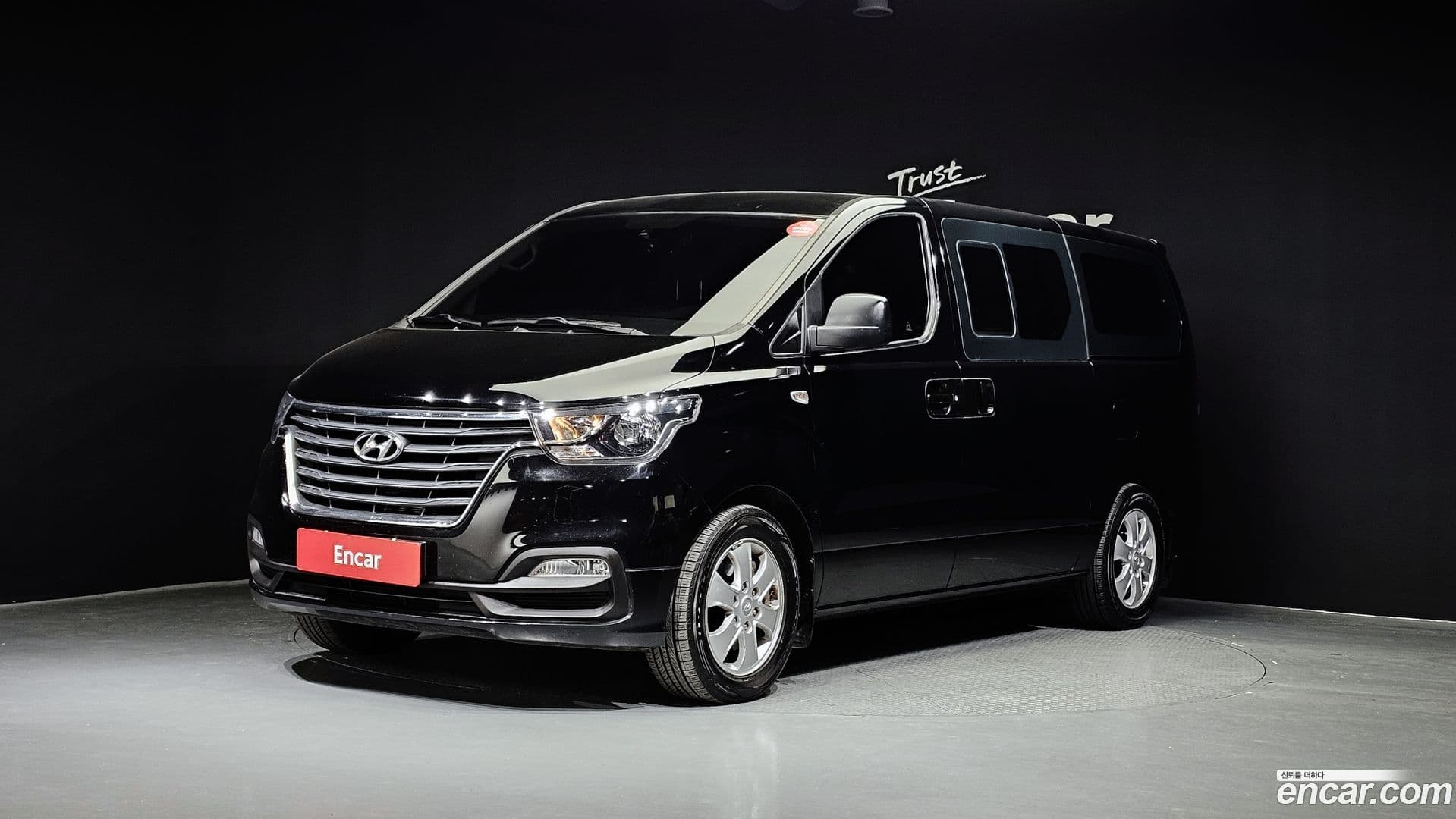 Main__Slider__Photo:Starex Hyundai 2018.5-0