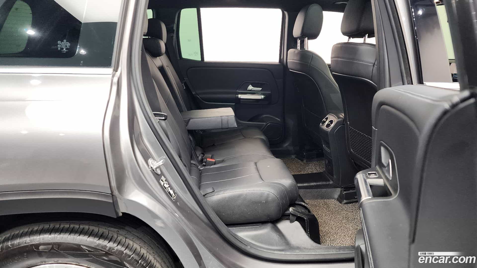 GLB-Class Mercedes-Benz 2021.10-OPTION-016