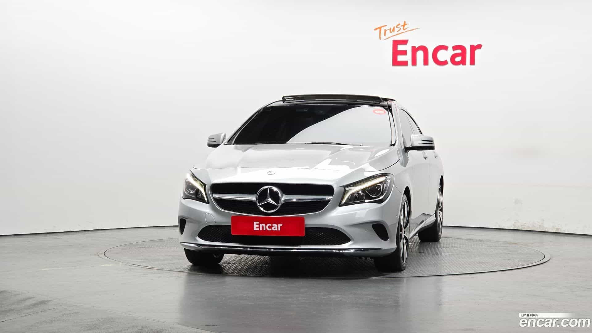 CLA-Class Mercedes-Benz 2017.5-OUTER-003
