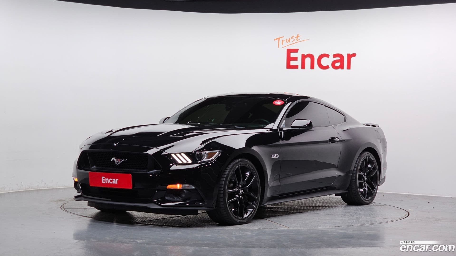 Main__Slider__Photo:Mustang Ford 2017.6-0