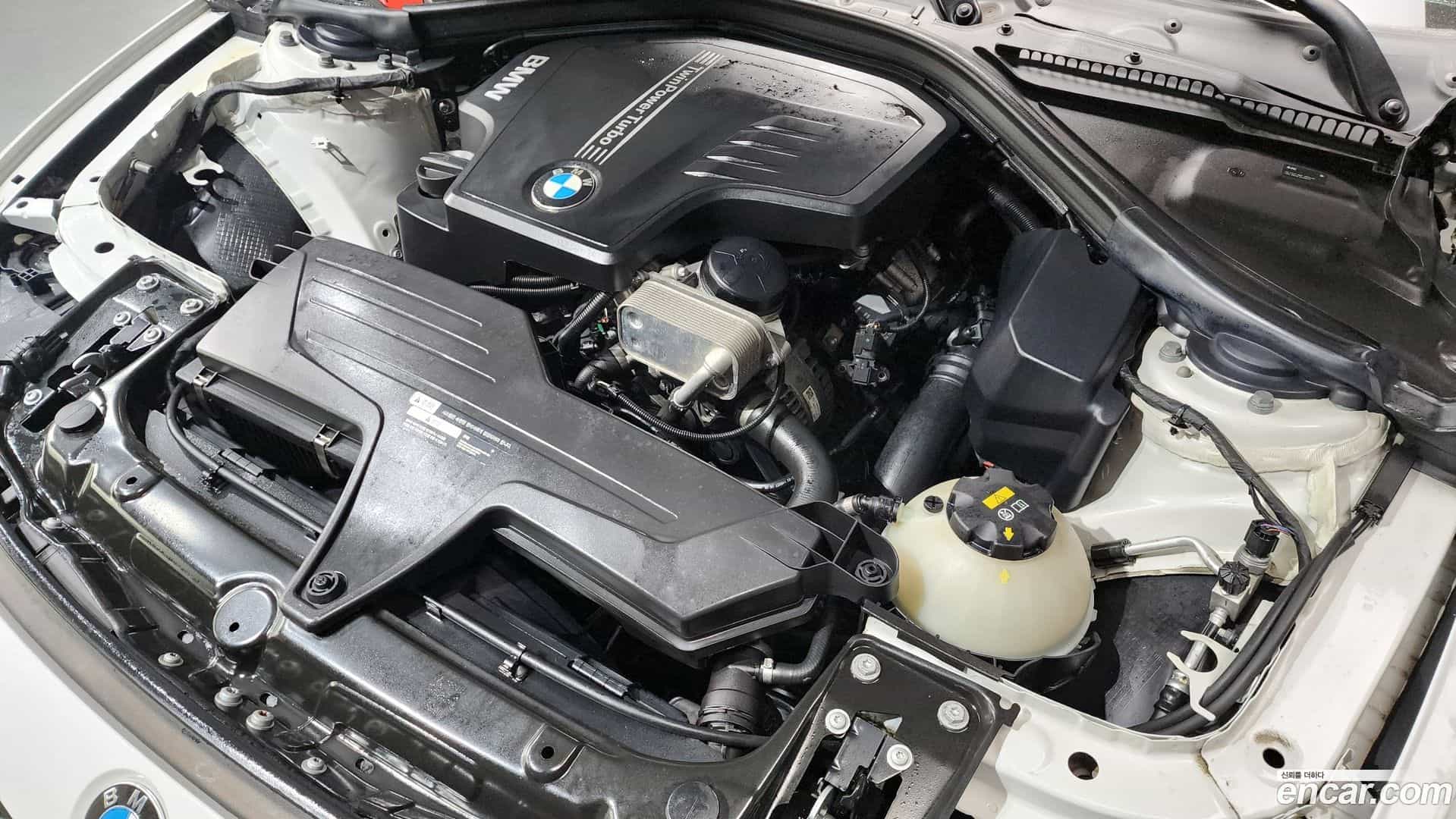 3-Series BMW 2018.11-INNER-006