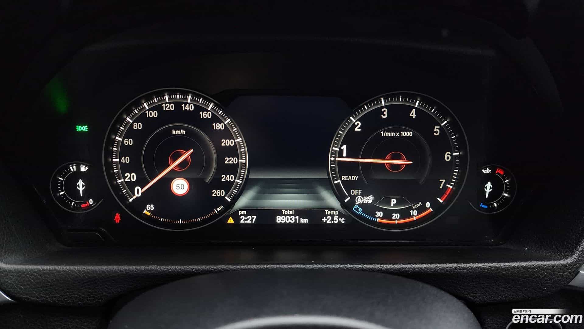 3-Series BMW 2018.11-INNER-008