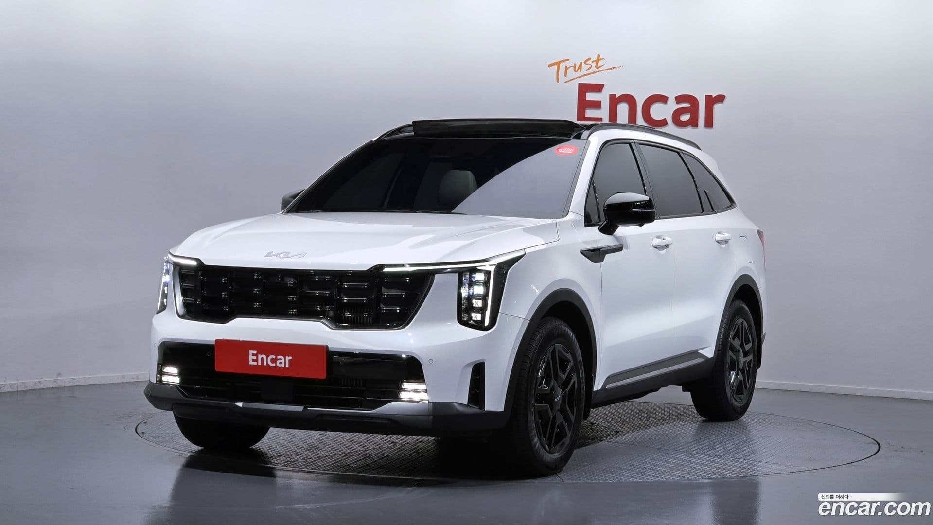 Main__Slider__Photo:Sorento Kia 2024.0-0