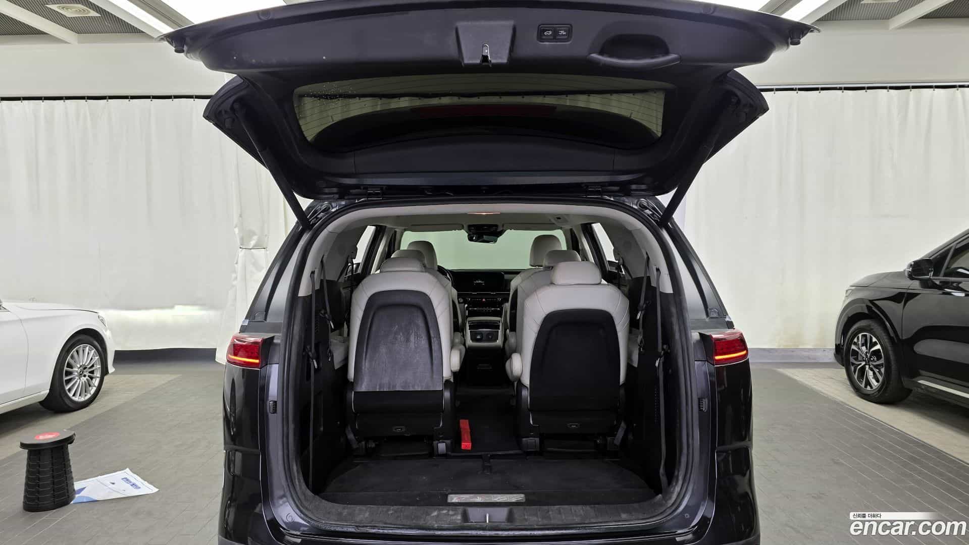 Canival Kia 2020.9-OPTION-024