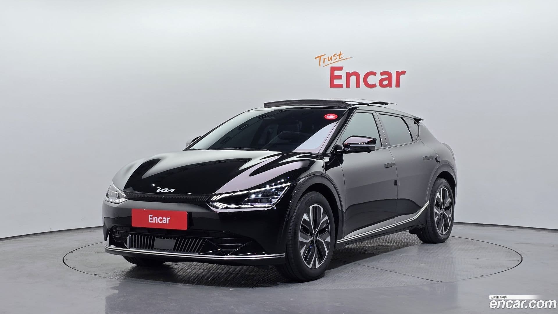 Main__Slider__Photo:EV6 Kia 2022.6-0