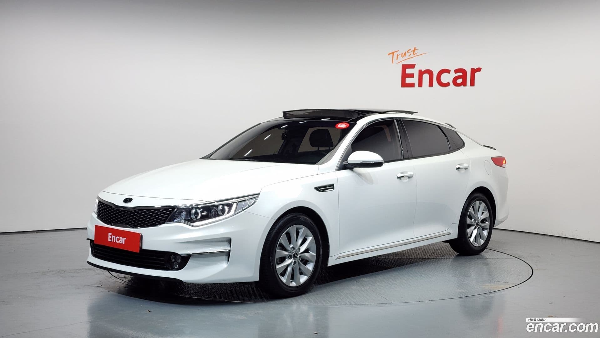 Main__Slider__Photo:K5 Kia 2016.0-0