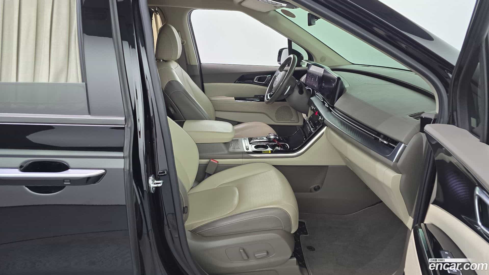 Canival Kia 2021.6-OPTION-015