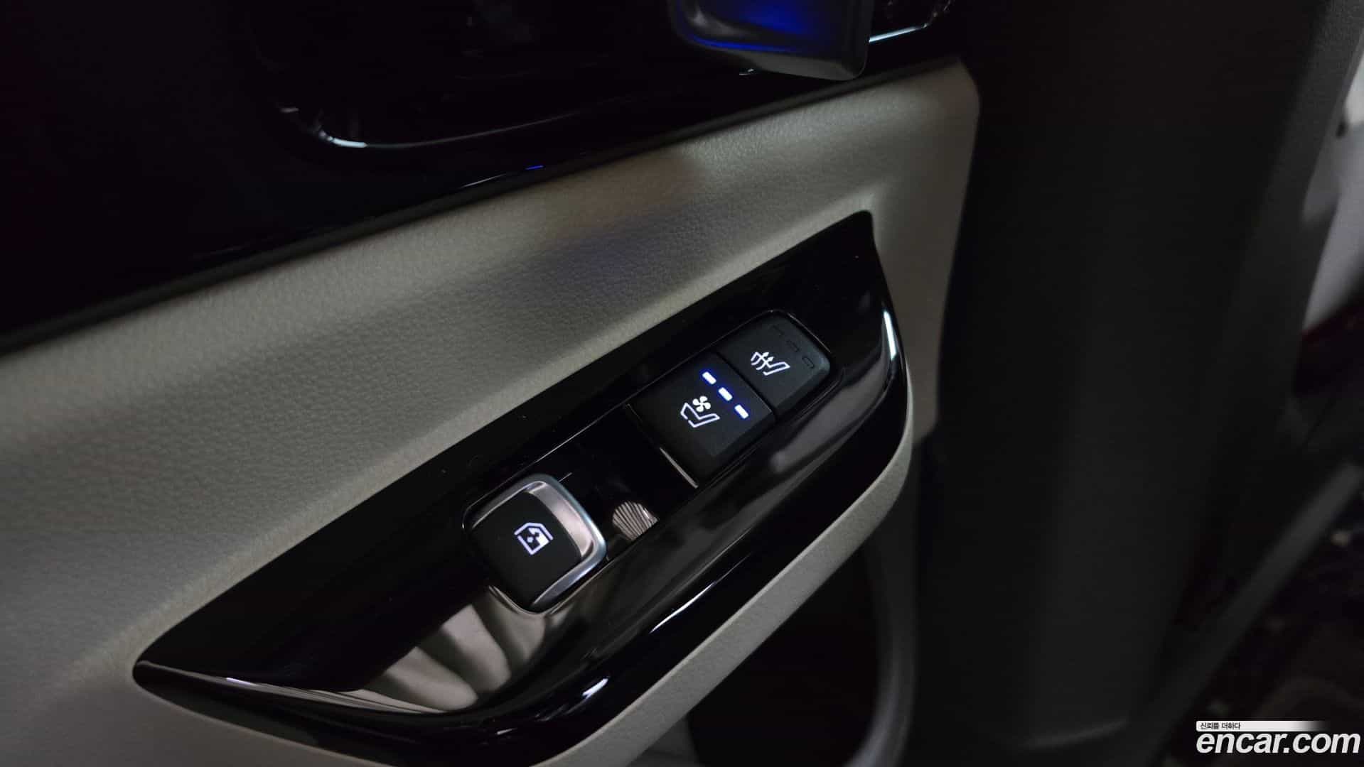 Canival Kia 2021.6-OPTION-022