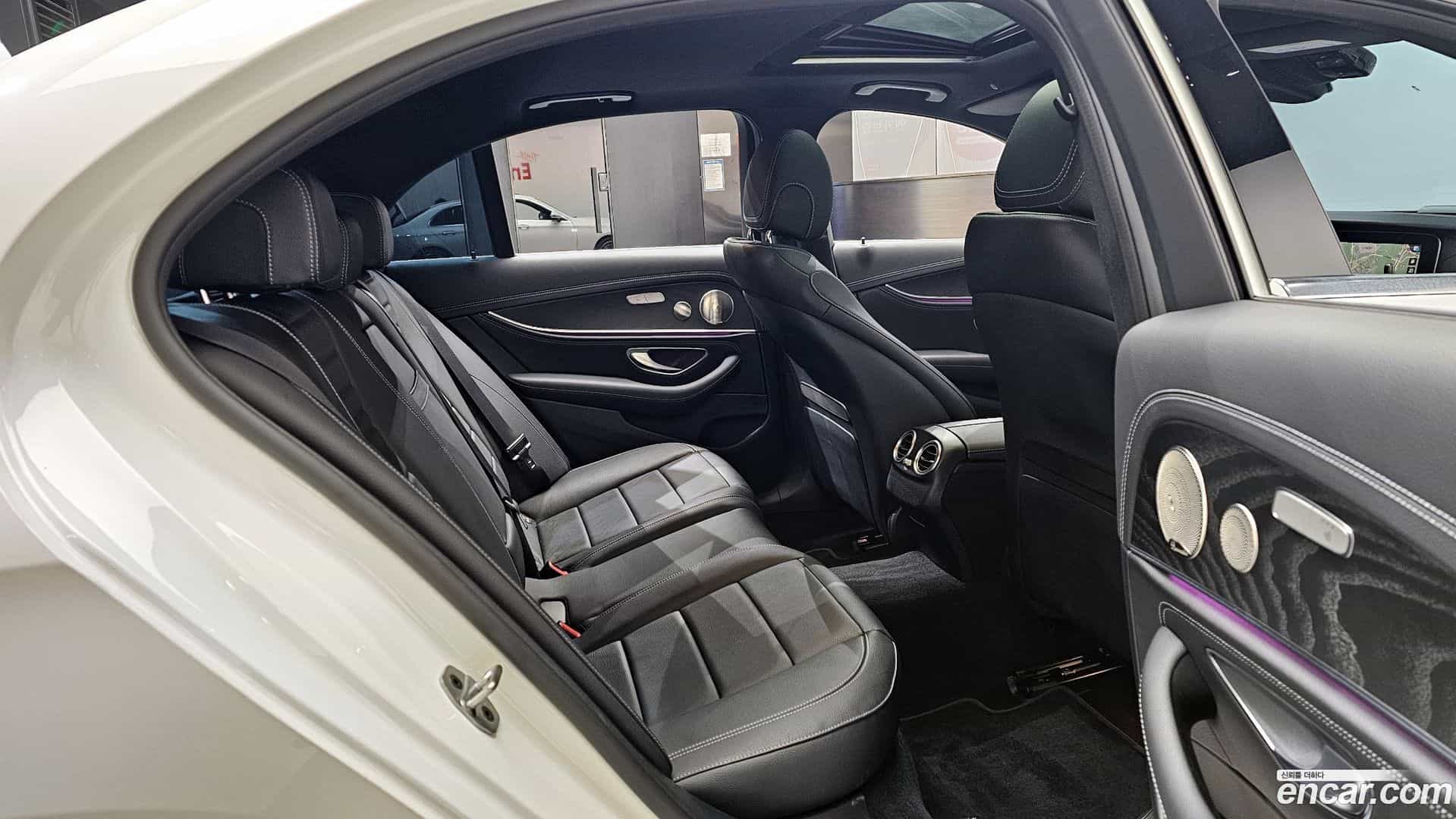E-Class Mercedes-Benz 2022.0-OPTION-016