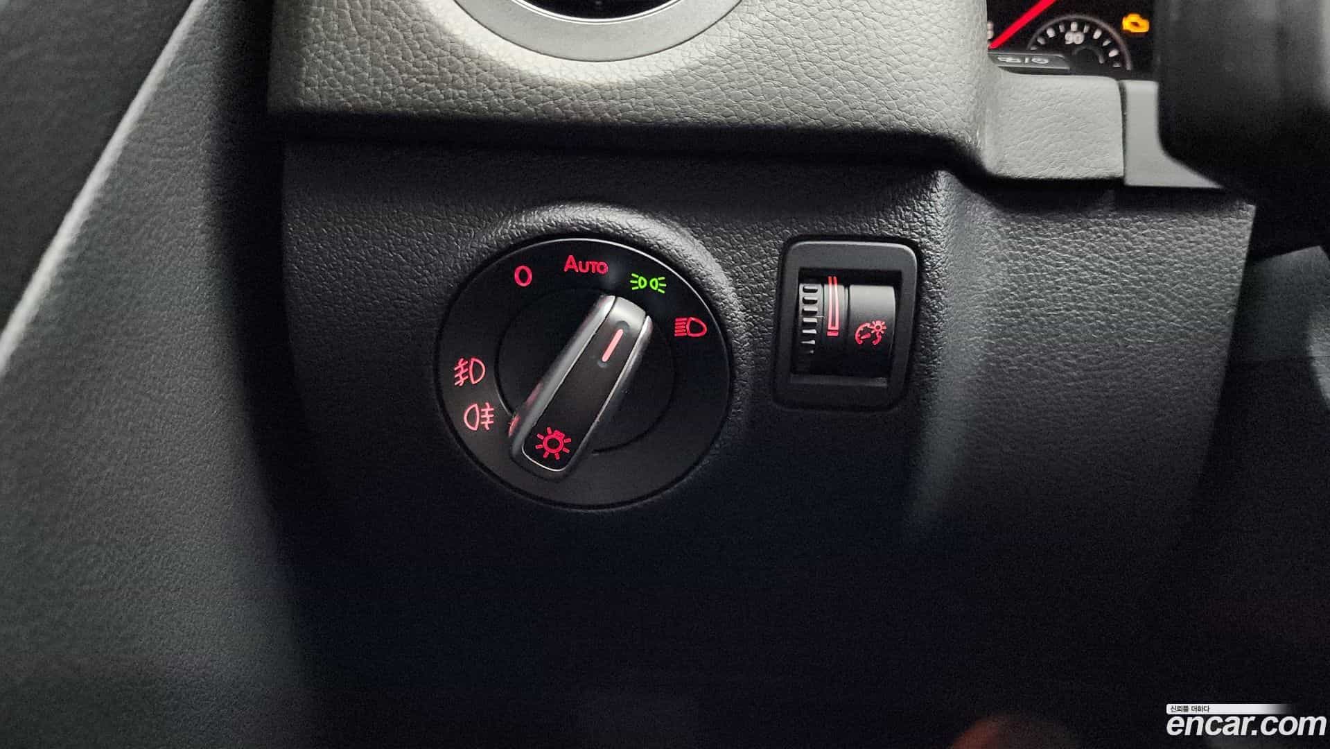 Tiguan Volkswagen 2013.5-OPTION-022