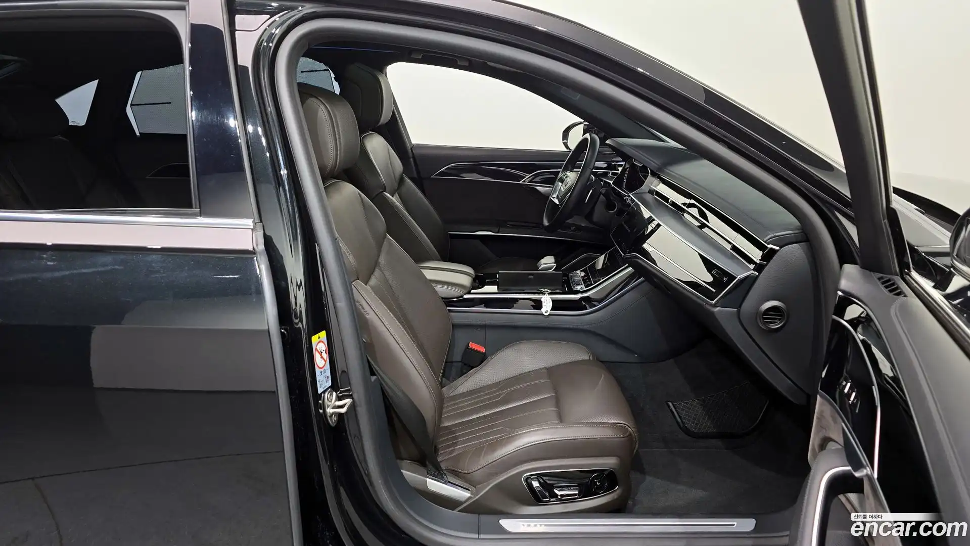 A8 Audi 2021.11-OPTION-015