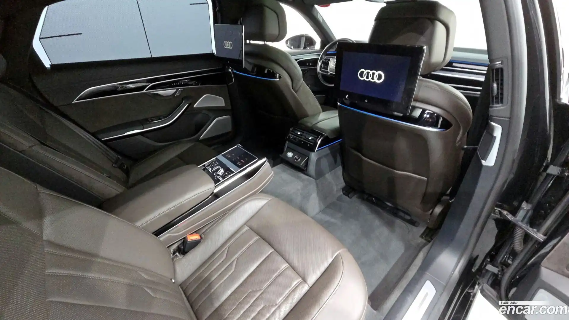 A8 Audi 2021.11-OPTION-016