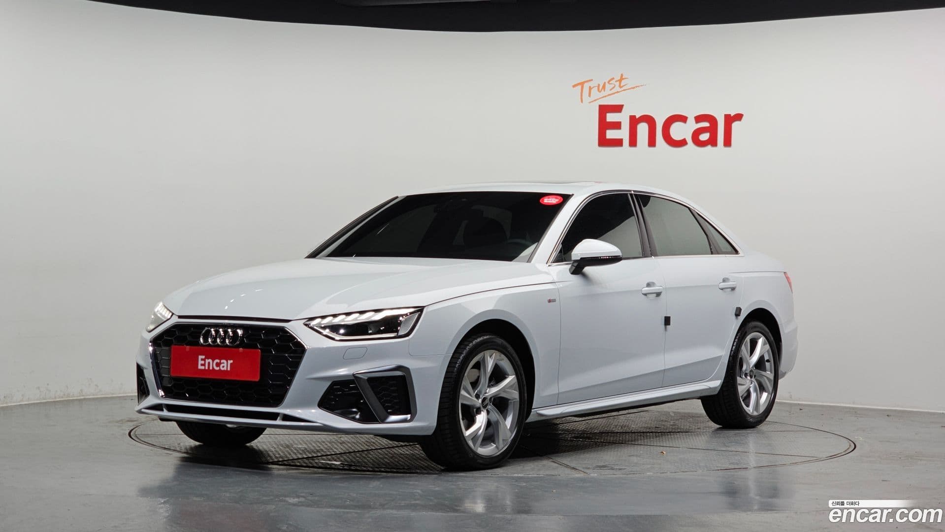 Main__Slider__Photo:A4 Audi 2021.11-0