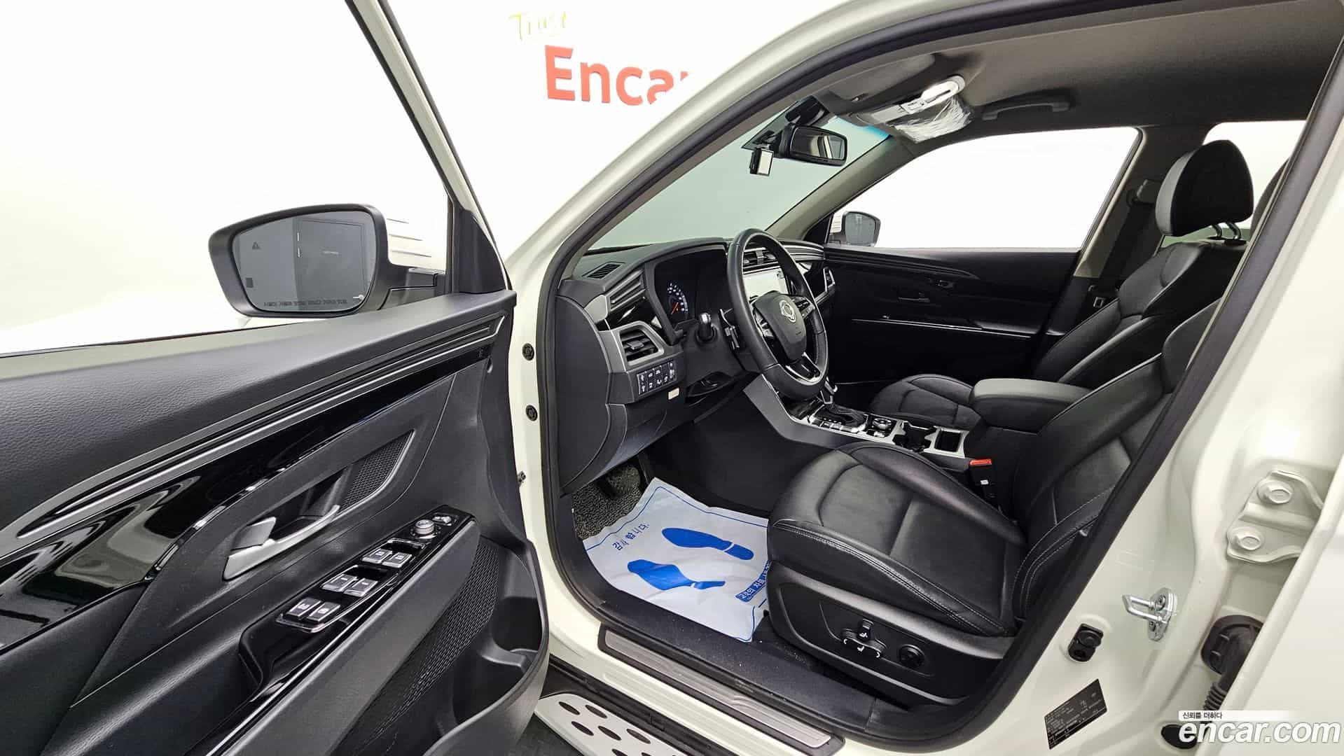 KORANDO KG Mobility 2023.8-INNER-010