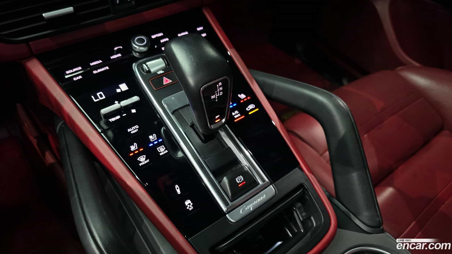 Cayenne Porsche 2020.4-INNER-009