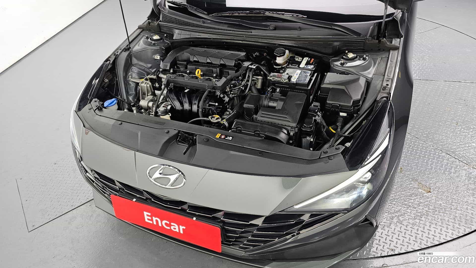AVANTE Hyundai 2020.6-INNER-006