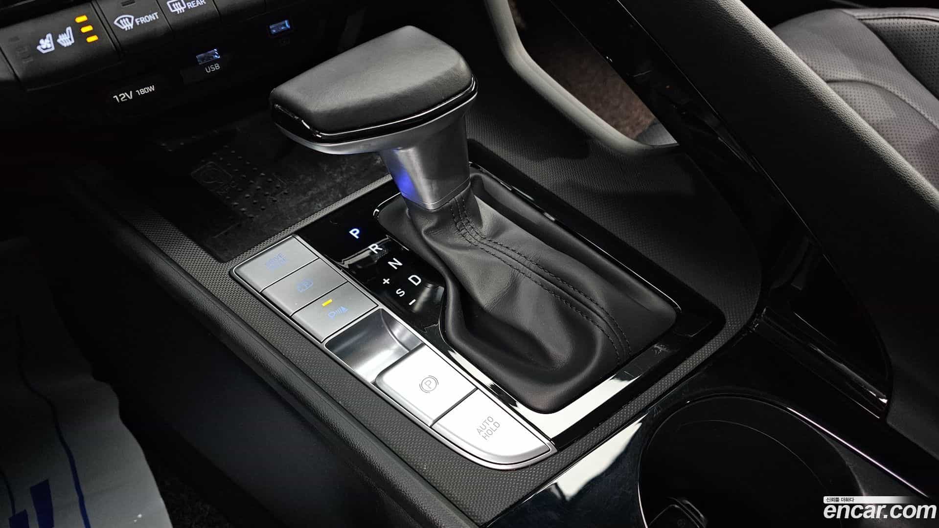 AVANTE Hyundai 2020.6-INNER-009
