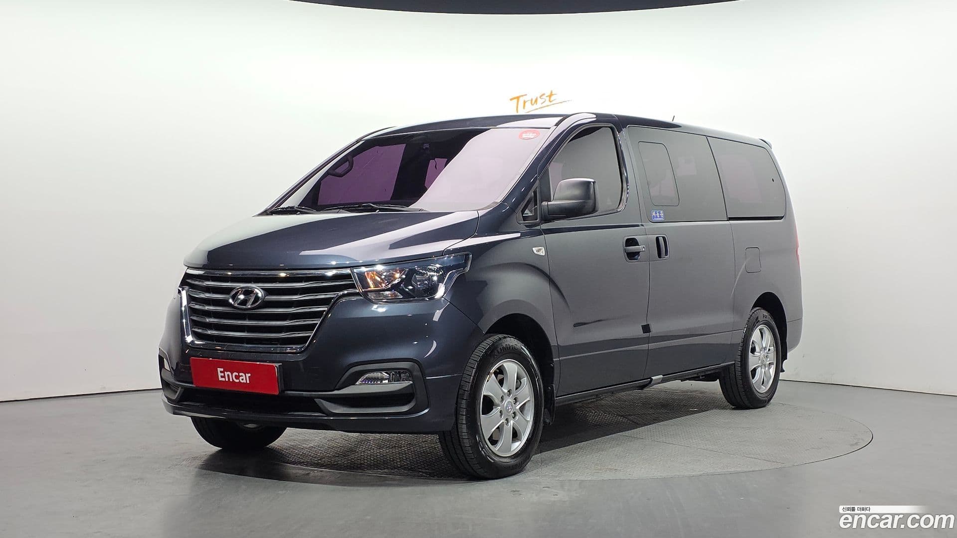 Main__Slider__Photo:Starex Hyundai 2018.0-0