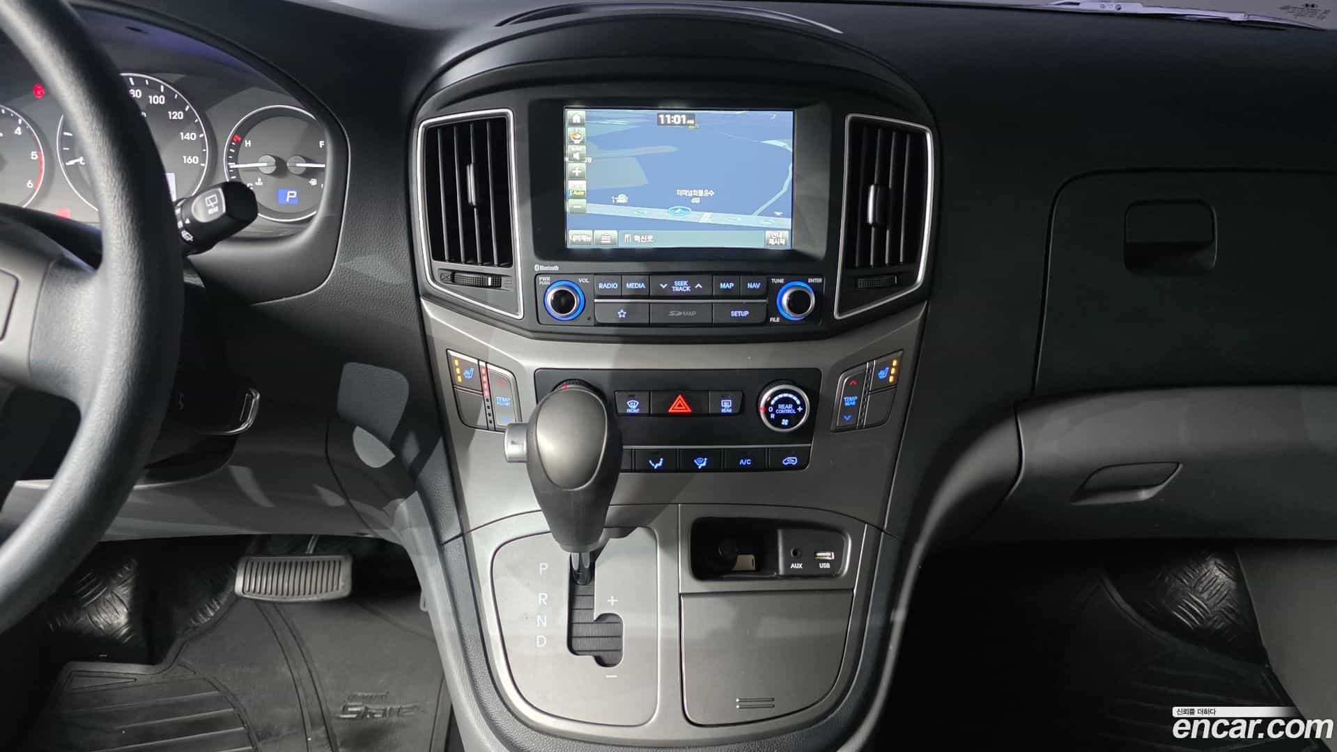 Starex Hyundai 2019.2-OPTION-018