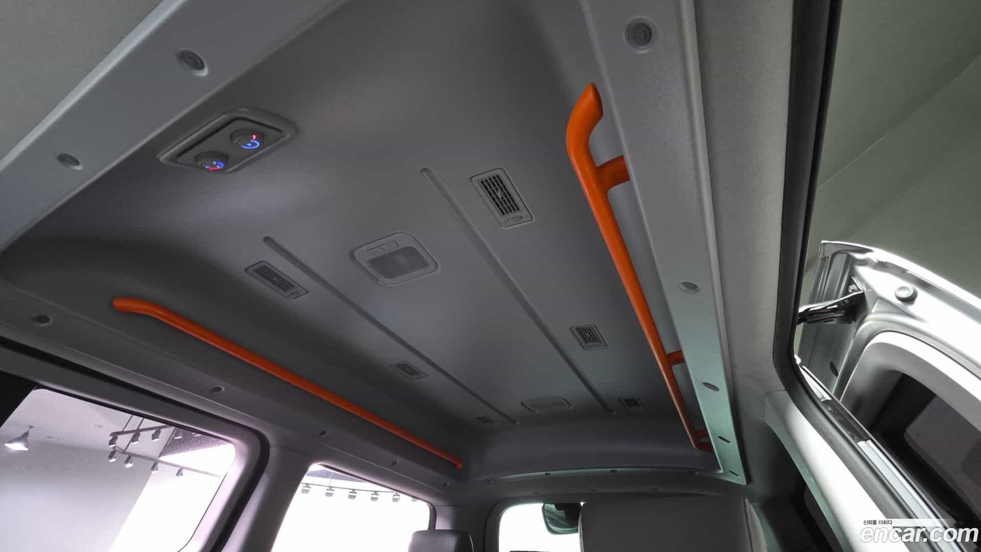 Starex Hyundai 2019.2-OPTION-023