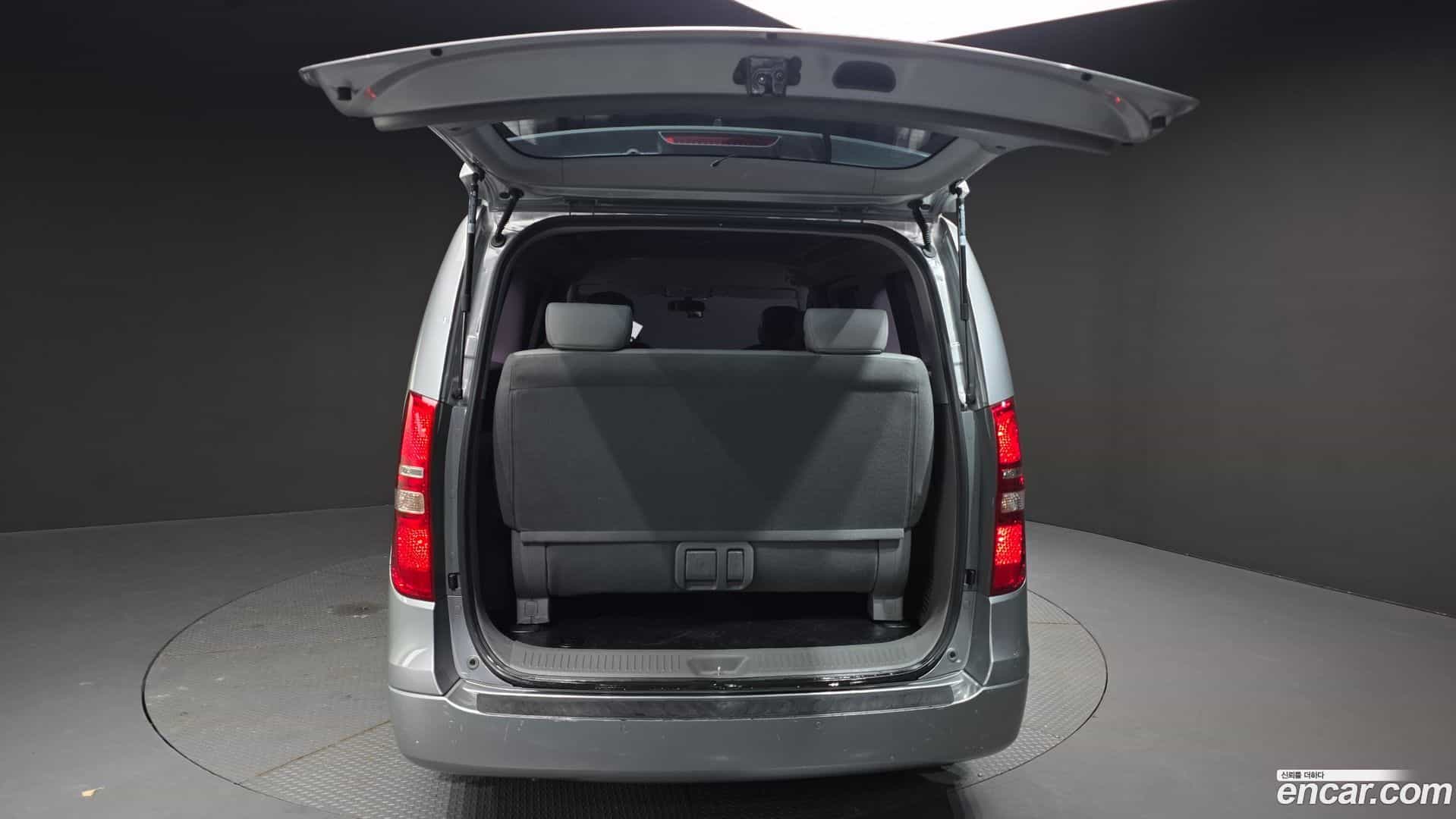 Starex Hyundai 2019.2-OPTION-024
