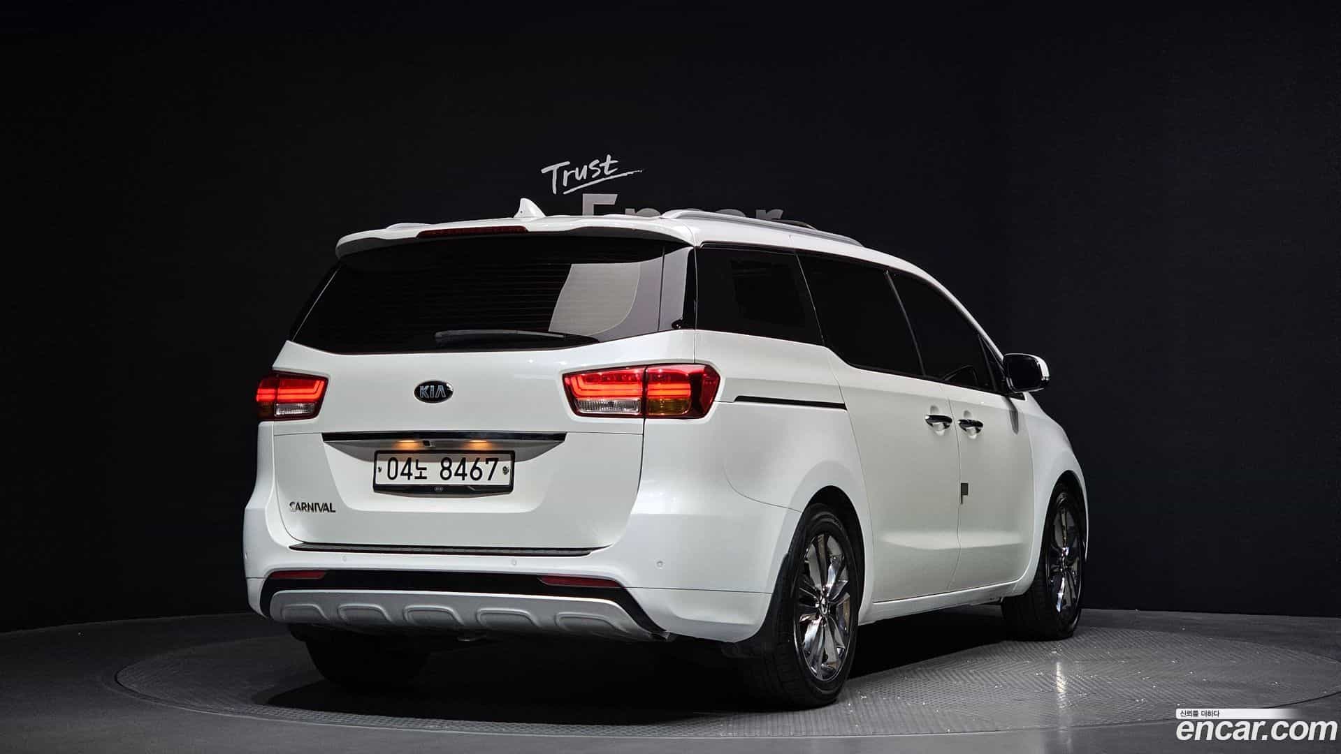 Canival Kia 2017.5-OUTER-002