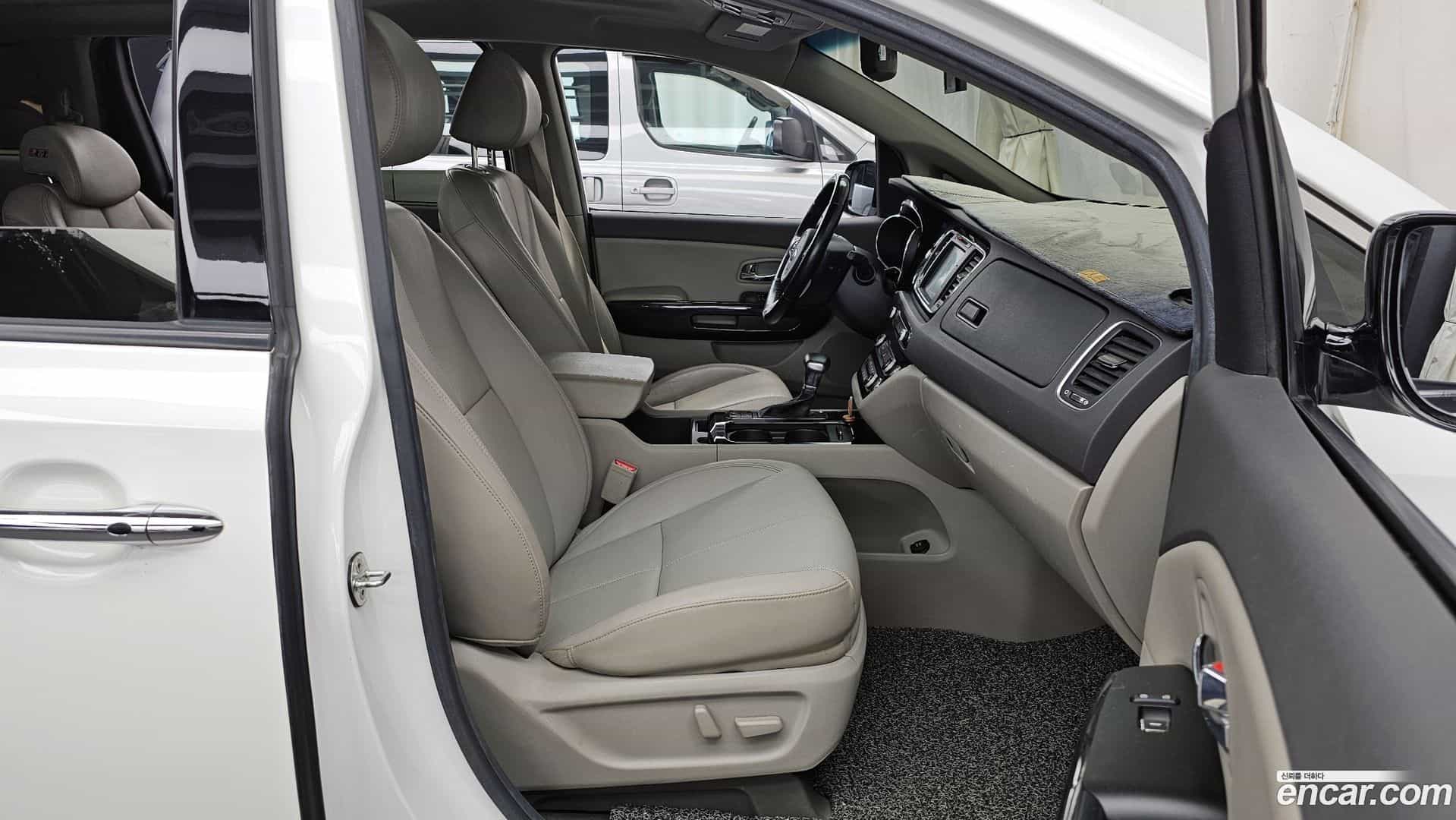 Canival Kia 2017.5-OPTION-015