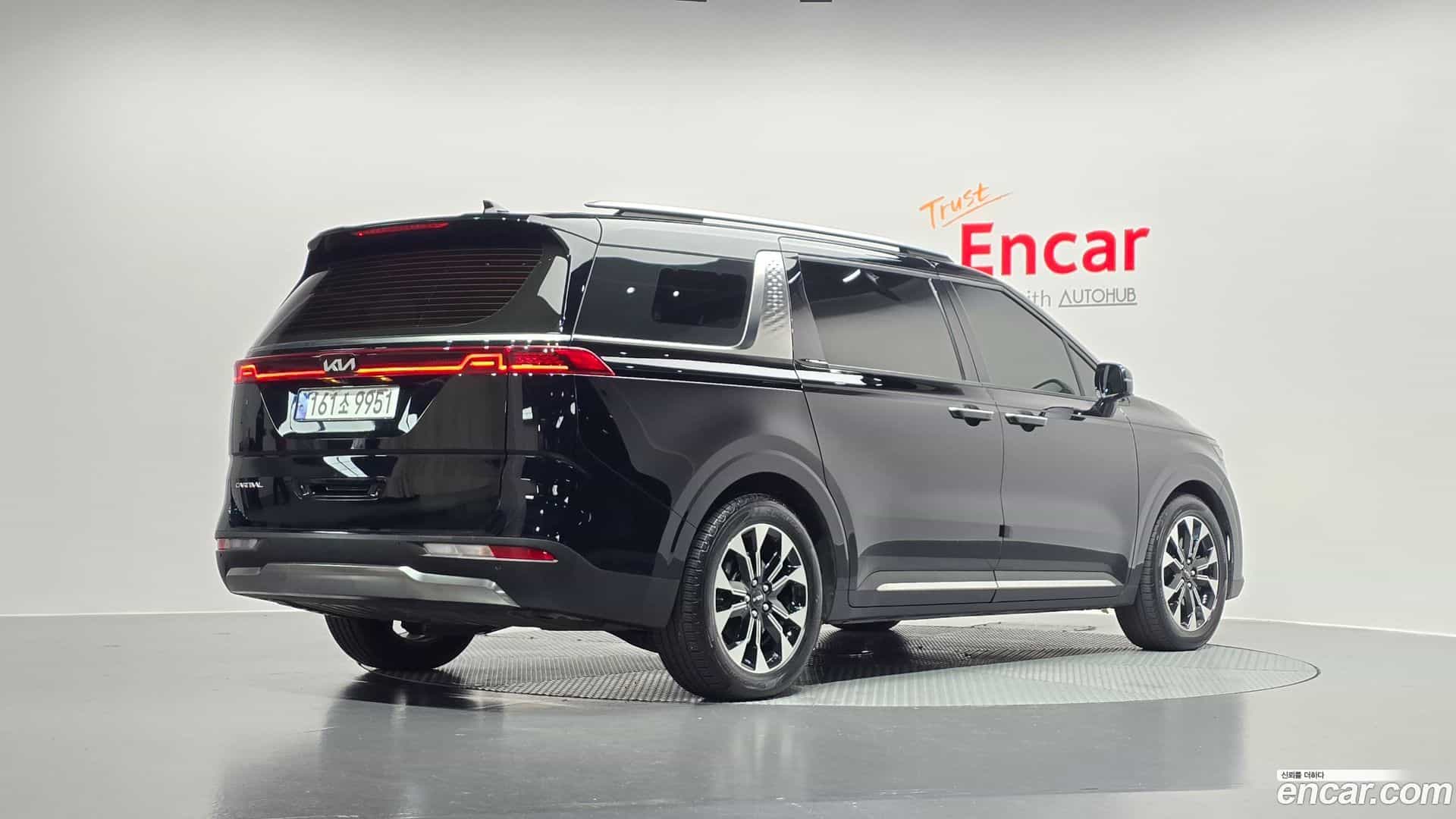 Canival Kia 2023.0-OUTER-002