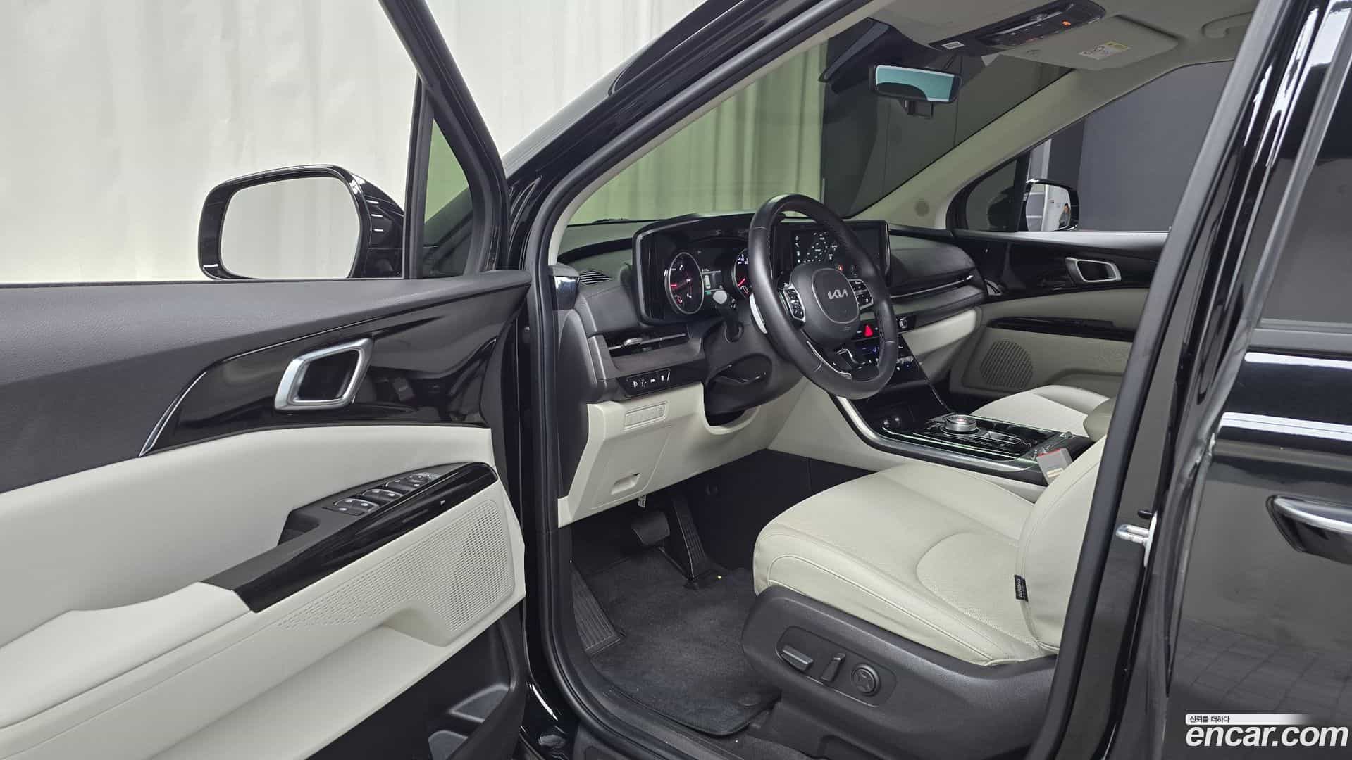 Canival Kia 2023.0-INNER-010