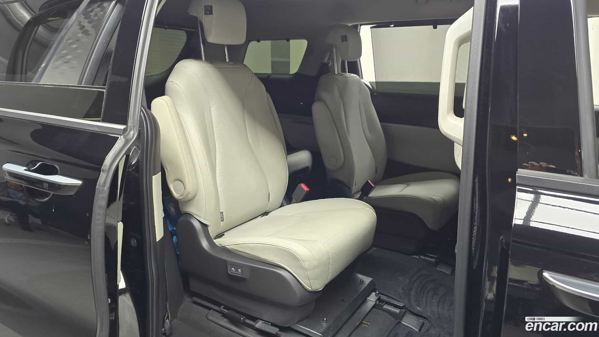 Canival Kia 2023.0-OPTION-016