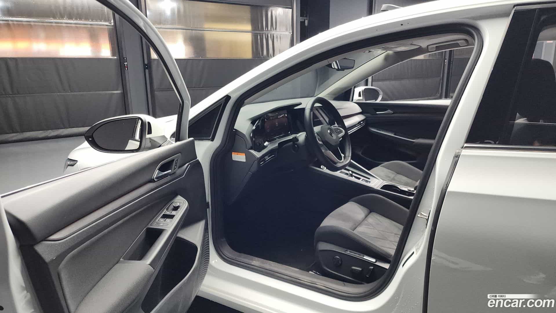 Golf Volkswagen 2022.0-INNER-010