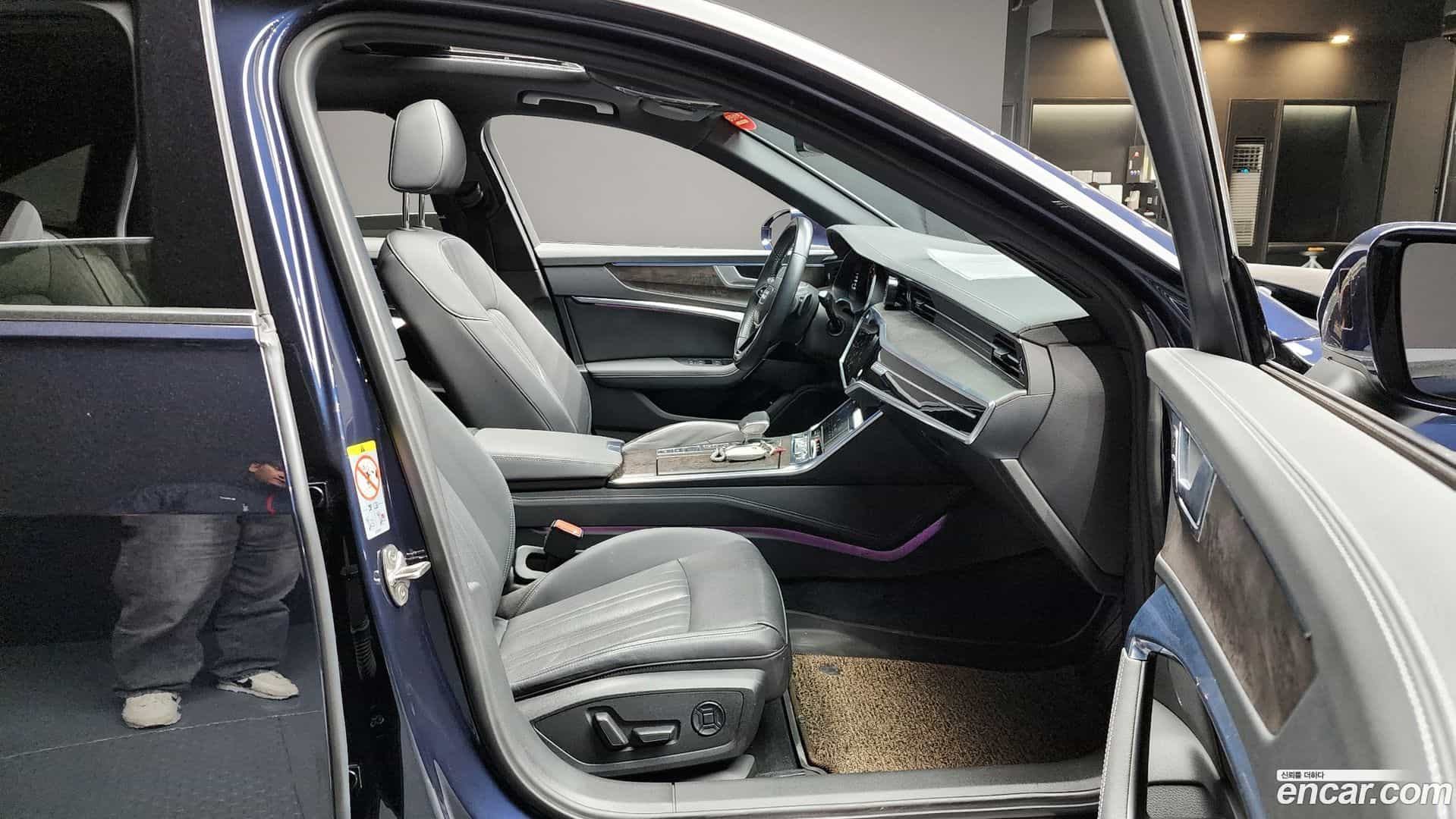 A6 Audi 2021.11-INNER-010