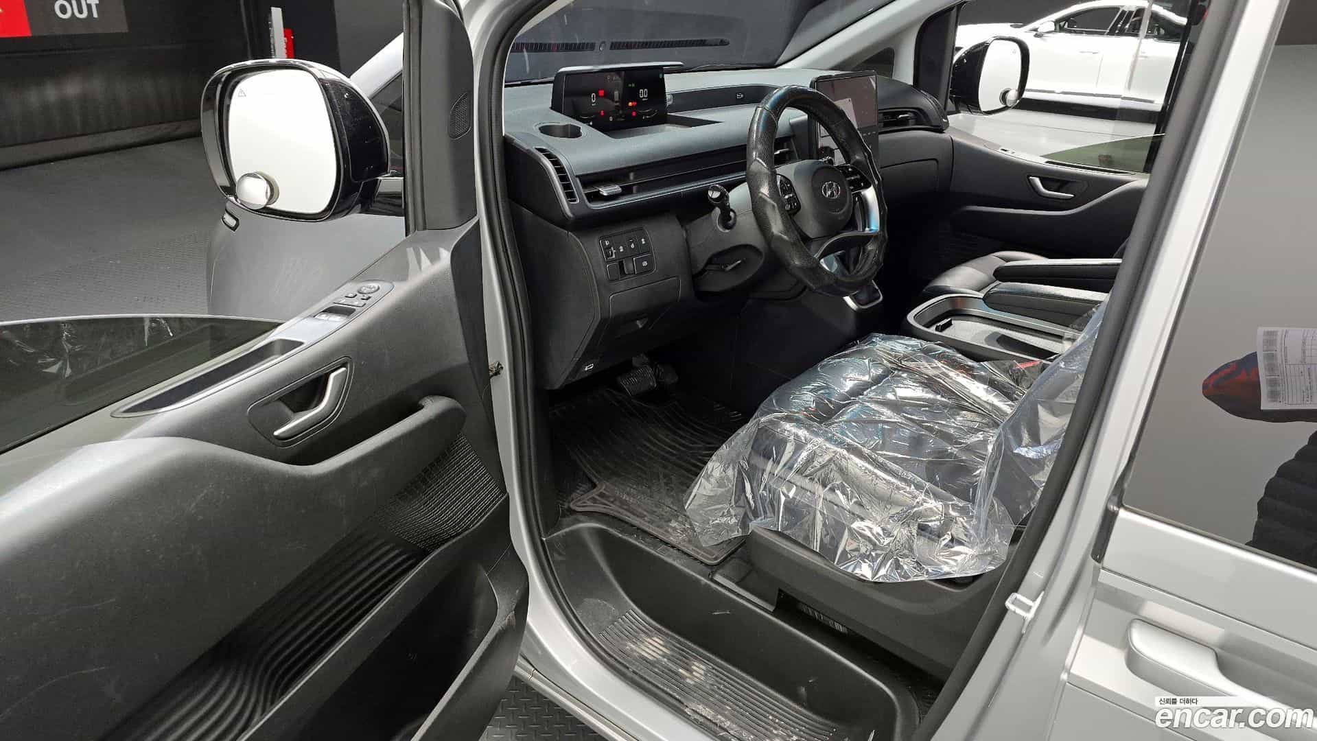 Staria Hyundai 2021.10-INNER-010