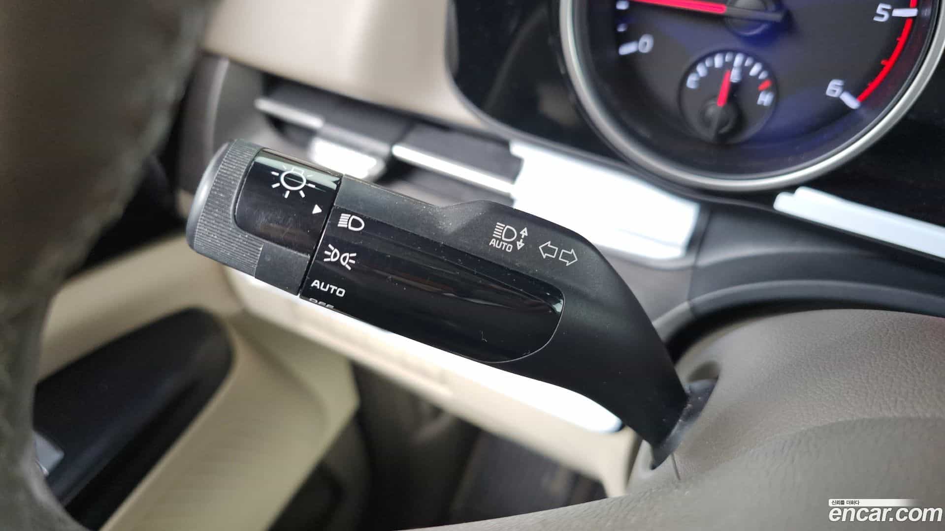 Canival Kia 2021.5-OPTION-019